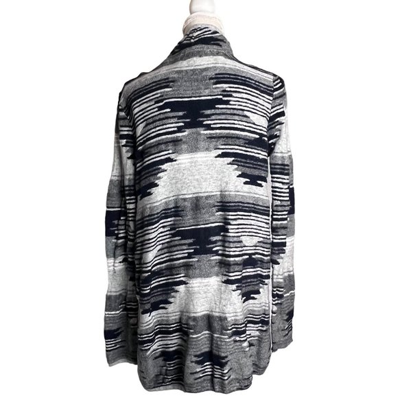 4 for $20 Lucky Brand Aztec Long Cardigan Size Medium - Picture 7 of 13